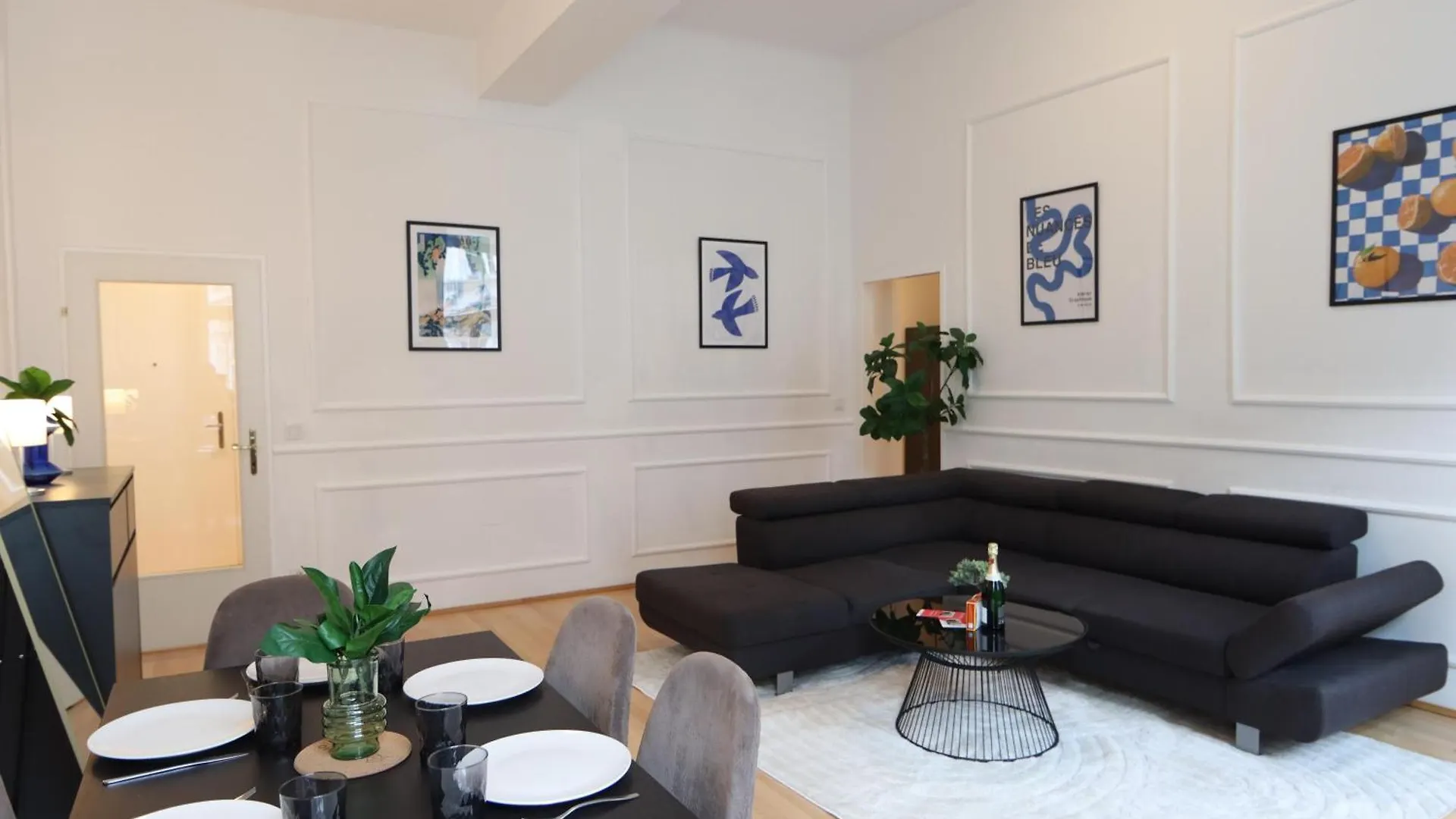 Wunderschoene Altbau-Stil Wohnung Vienna