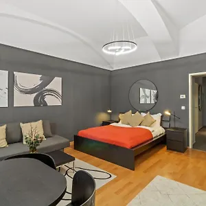 Augarten Residences Апартаменты