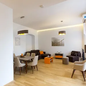 Debo Naehe Westbahnhof - Contactless Check In Apartament