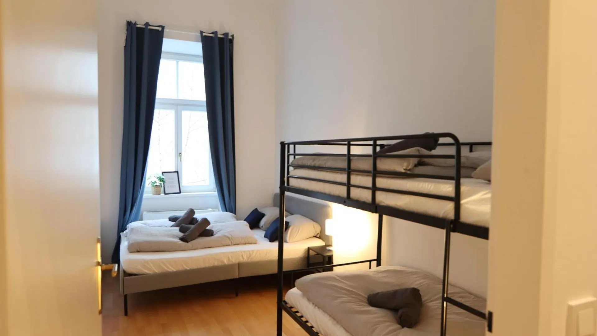 Apartment Wunderschoene Altbau-Stil Wohnung Vienna